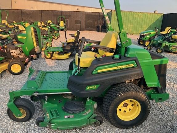 2015 John Deere Z997R Equipment Image0