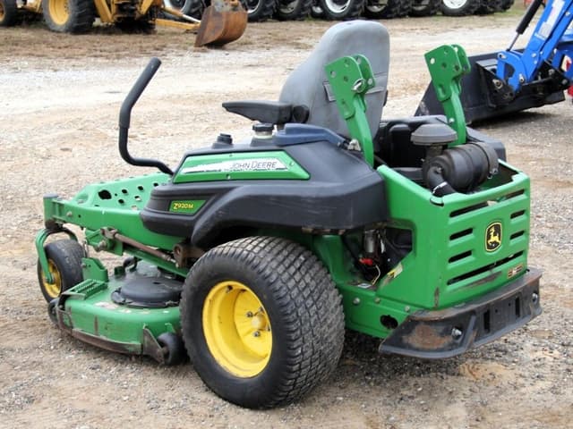 Image of John Deere Z920M equipment image 4