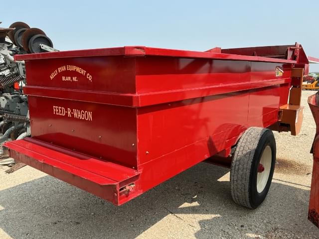 Image of Kelly Ryan Feed-R-Wagon equipment image 3