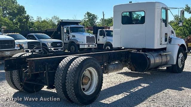 Image of Kenworth T370 equipment image 4