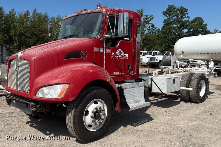 2015 Kenworth T370 Equipment Image0
