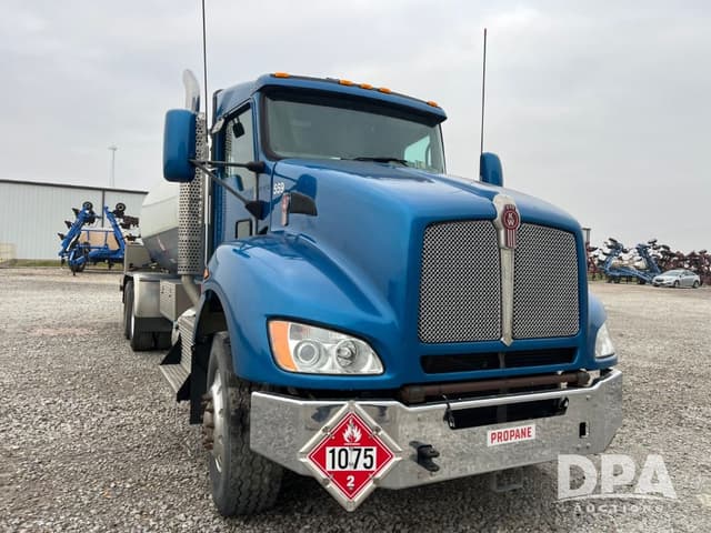 Image of Kenworth T440 equipment image 3