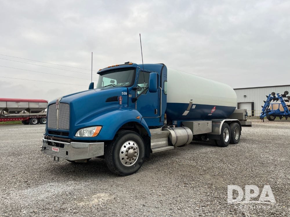 2015 Kenworth T440 Equipment Image0