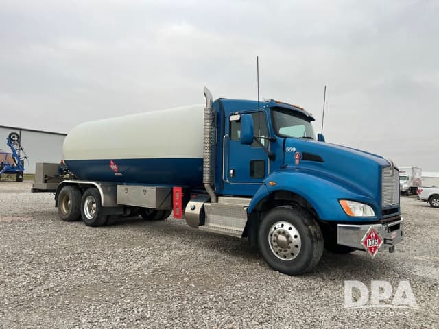 Image of Kenworth T440 equipment image 4