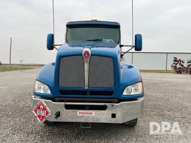 Image of Kenworth T440 equipment image 2