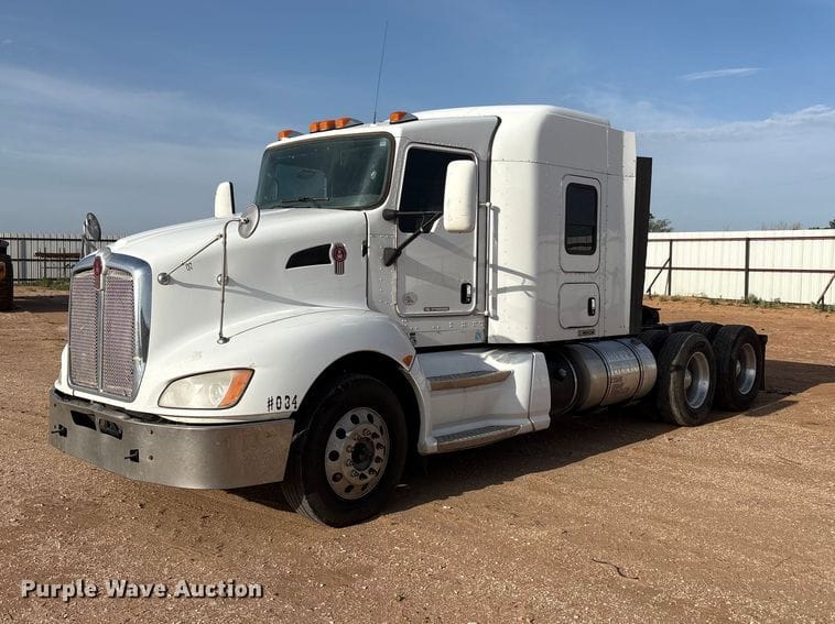 2015 Kenworth T660 Equipment Image0
