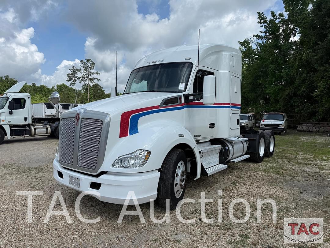 Image of Kenworth T680 Primary image