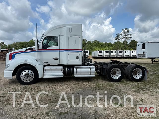 Image of Kenworth T680 equipment image 1