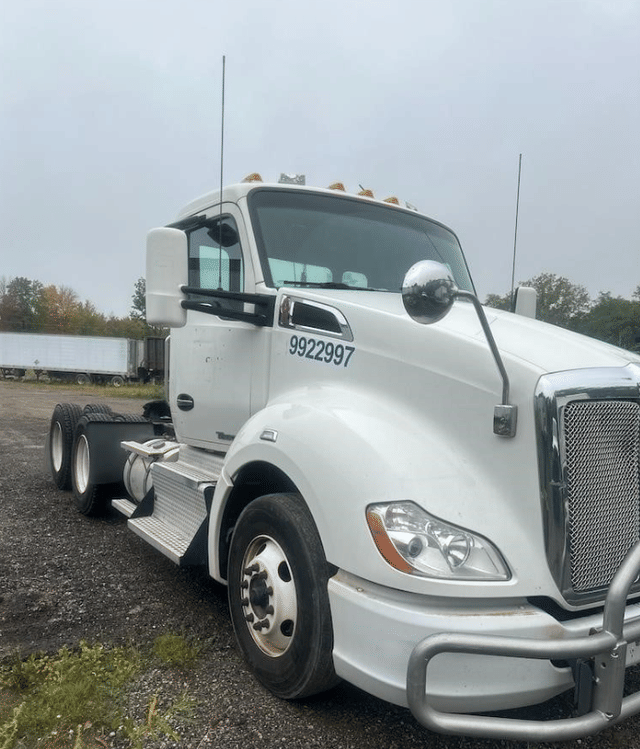 Image of Kenworth T680 equipment image 2