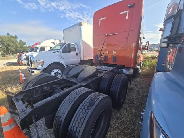 Image of Kenworth T680 equipment image 4