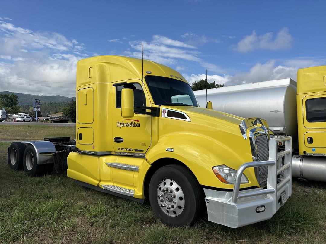 Image of Kenworth T680 Primary image