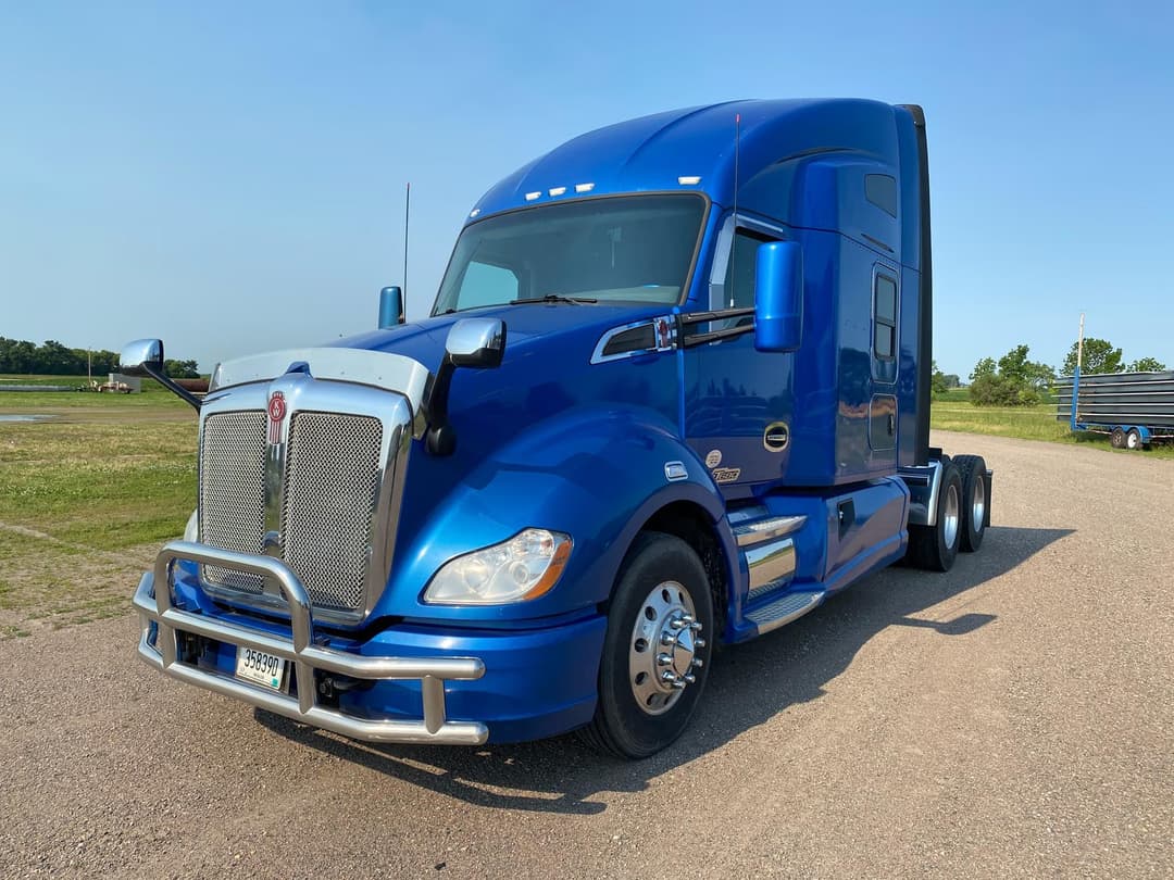 Image of Kenworth T680 Primary image