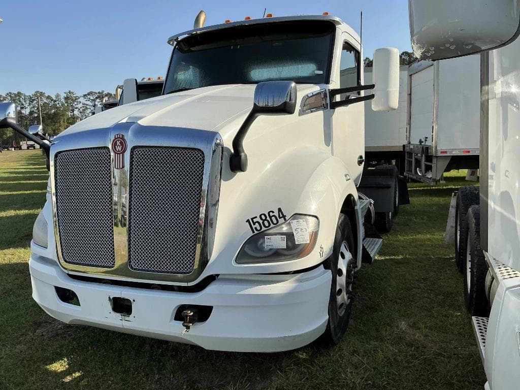 Image of Kenworth T680 Primary image