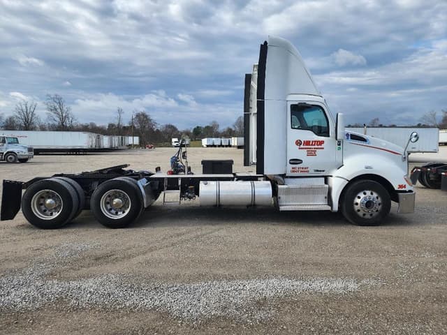 Image of Kenworth T680 equipment image 3
