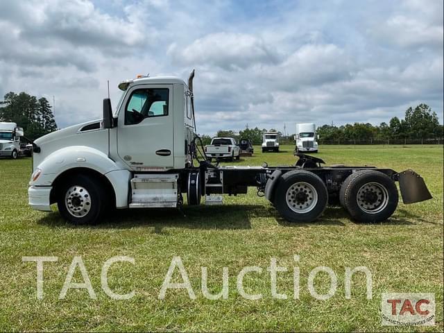 Image of Kenworth T680 equipment image 1