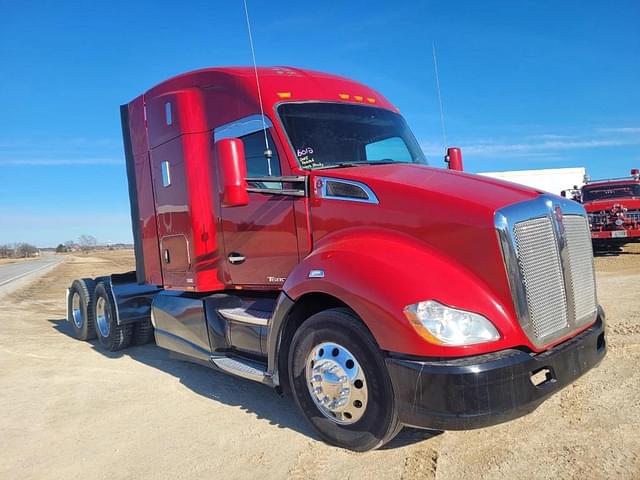 Image of Kenworth T680 equipment image 4