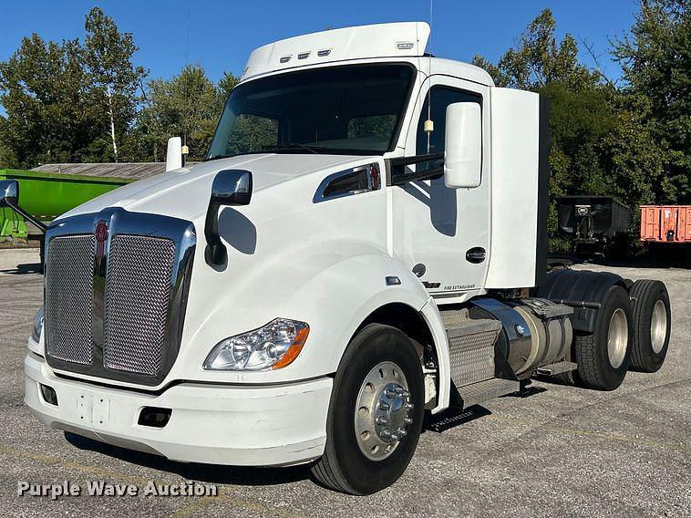 Image of Kenworth T680 Primary image