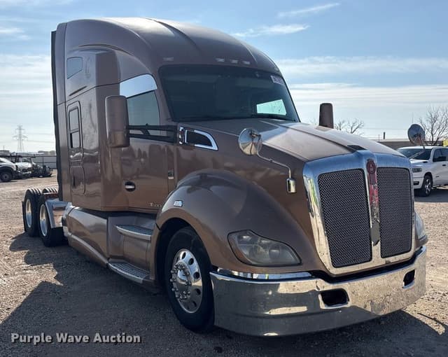 Image of Kenworth T680 equipment image 2