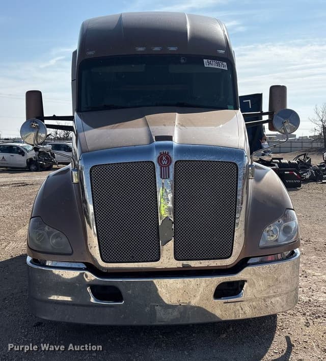 Image of Kenworth T680 equipment image 1