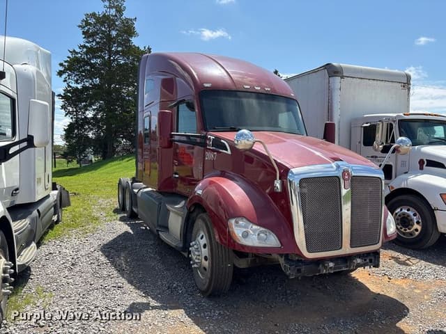 Image of Kenworth T680 equipment image 2
