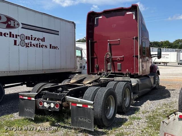 Image of Kenworth T680 equipment image 3