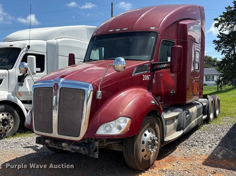 2015 Kenworth T680 Equipment Image0