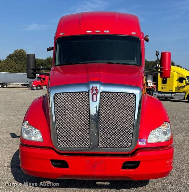 Image of Kenworth T680 equipment image 1