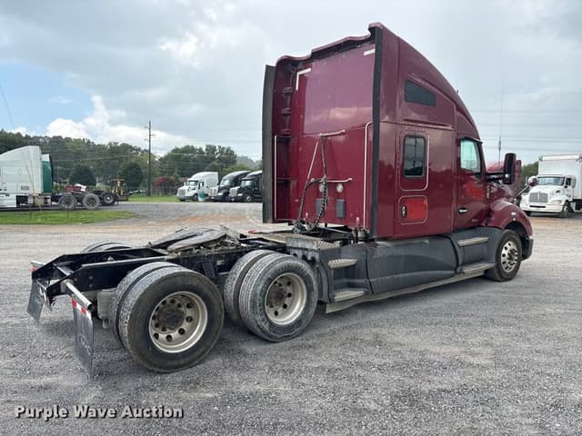 Image of Kenworth T680 equipment image 4