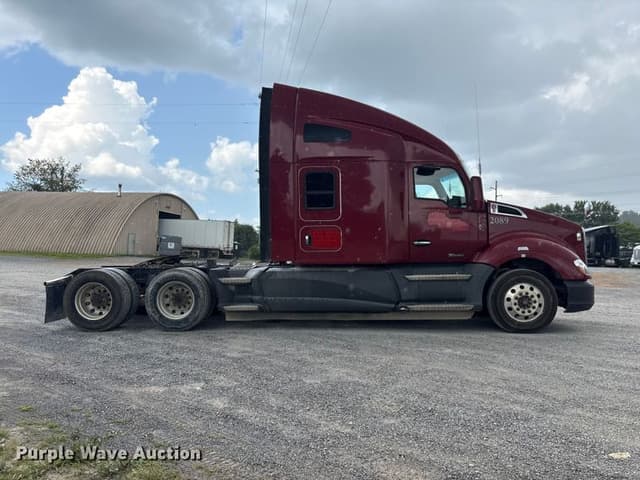 Image of Kenworth T680 equipment image 3