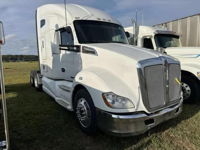 Image of Kenworth T680 equipment image 1
