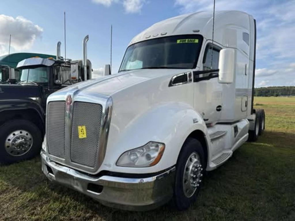 Image of Kenworth T680 Primary image