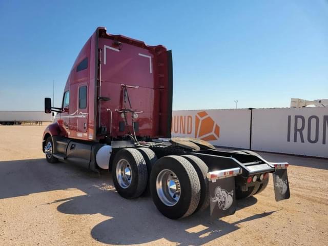 Image of Kenworth T680 equipment image 2