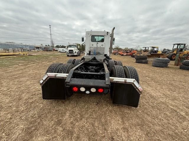 Image of Kenworth T800 equipment image 3