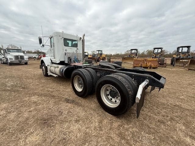 Image of Kenworth T800 equipment image 4