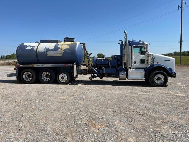 Image of Kenworth T800 equipment image 3