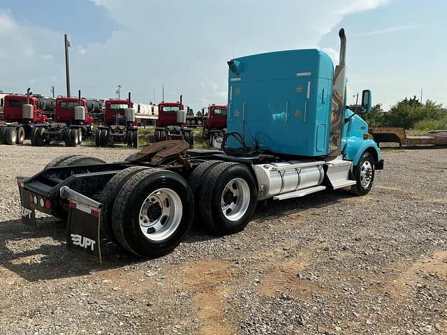 Image of Kenworth T800 equipment image 4