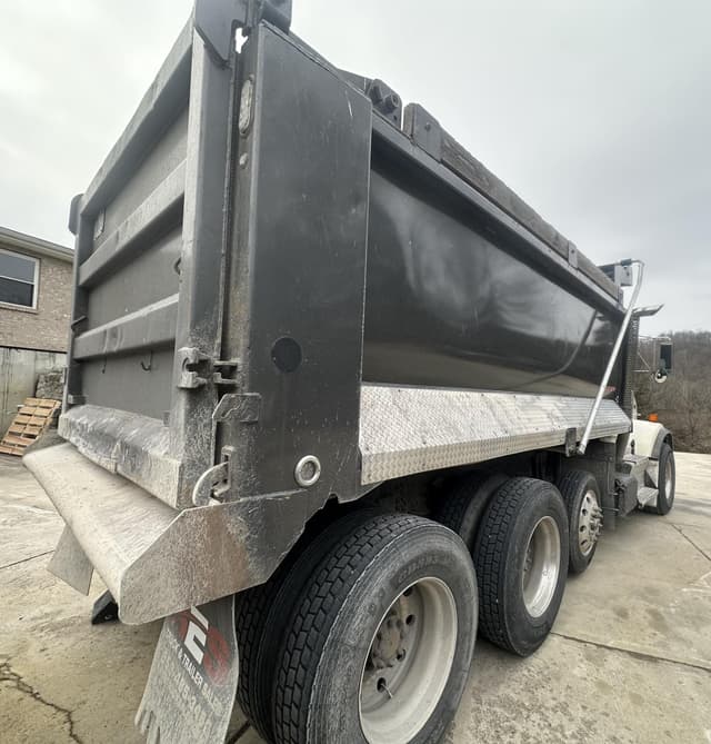 Image of Kenworth T800 equipment image 3