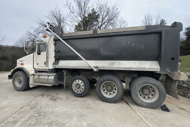 Image of Kenworth T800 equipment image 4