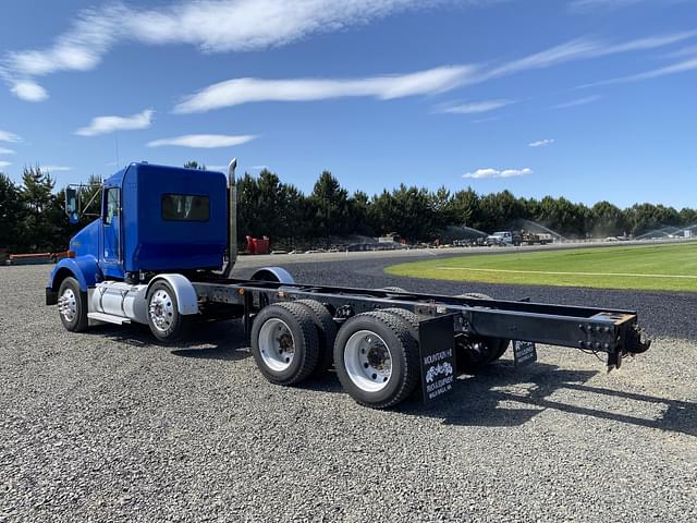 Image of Kenworth T800 equipment image 2