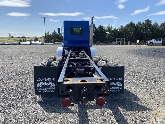 Image of Kenworth T800 equipment image 3