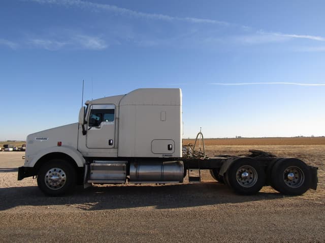 Image of Kenworth T800 equipment image 3