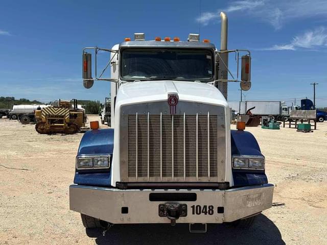 Image of Kenworth T800 equipment image 1