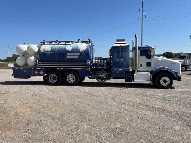 Image of Kenworth T800 equipment image 3