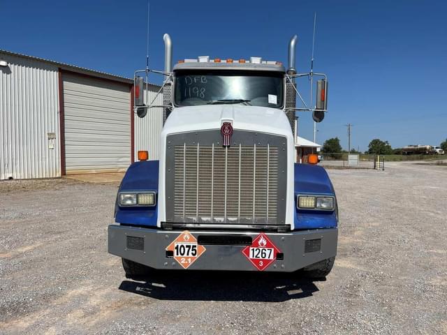 Image of Kenworth T800 equipment image 1