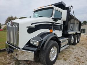 2015 Kenworth T800 Image