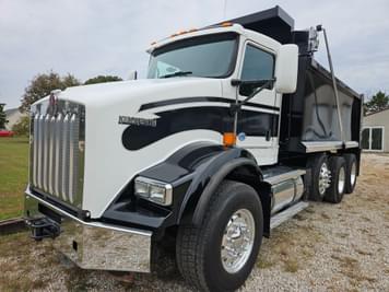 Main image Kenworth T800