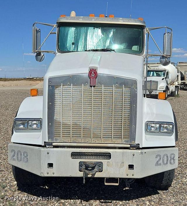 Image of Kenworth T800 equipment image 1