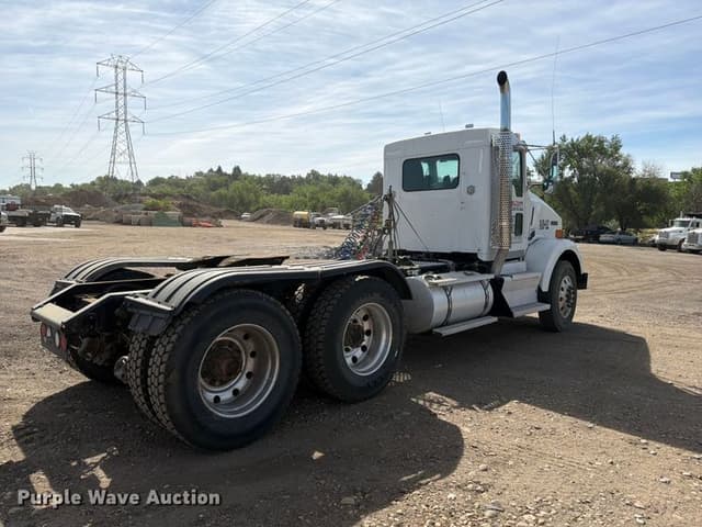 Image of Kenworth T800 equipment image 4
