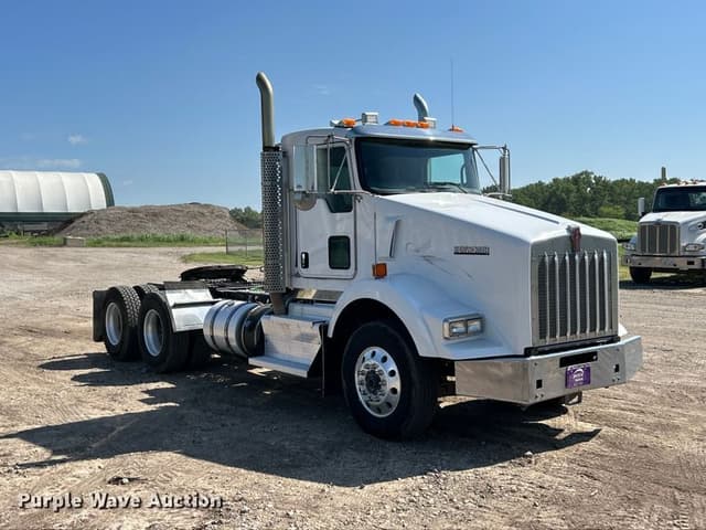 Image of Kenworth T800 equipment image 2