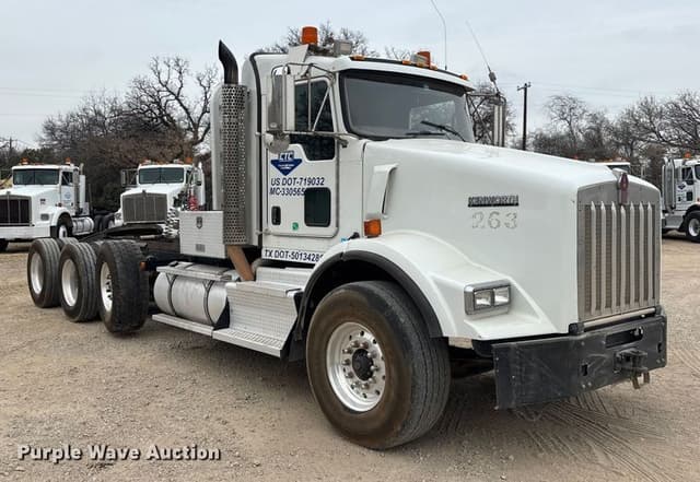 Image of Kenworth T800 equipment image 2